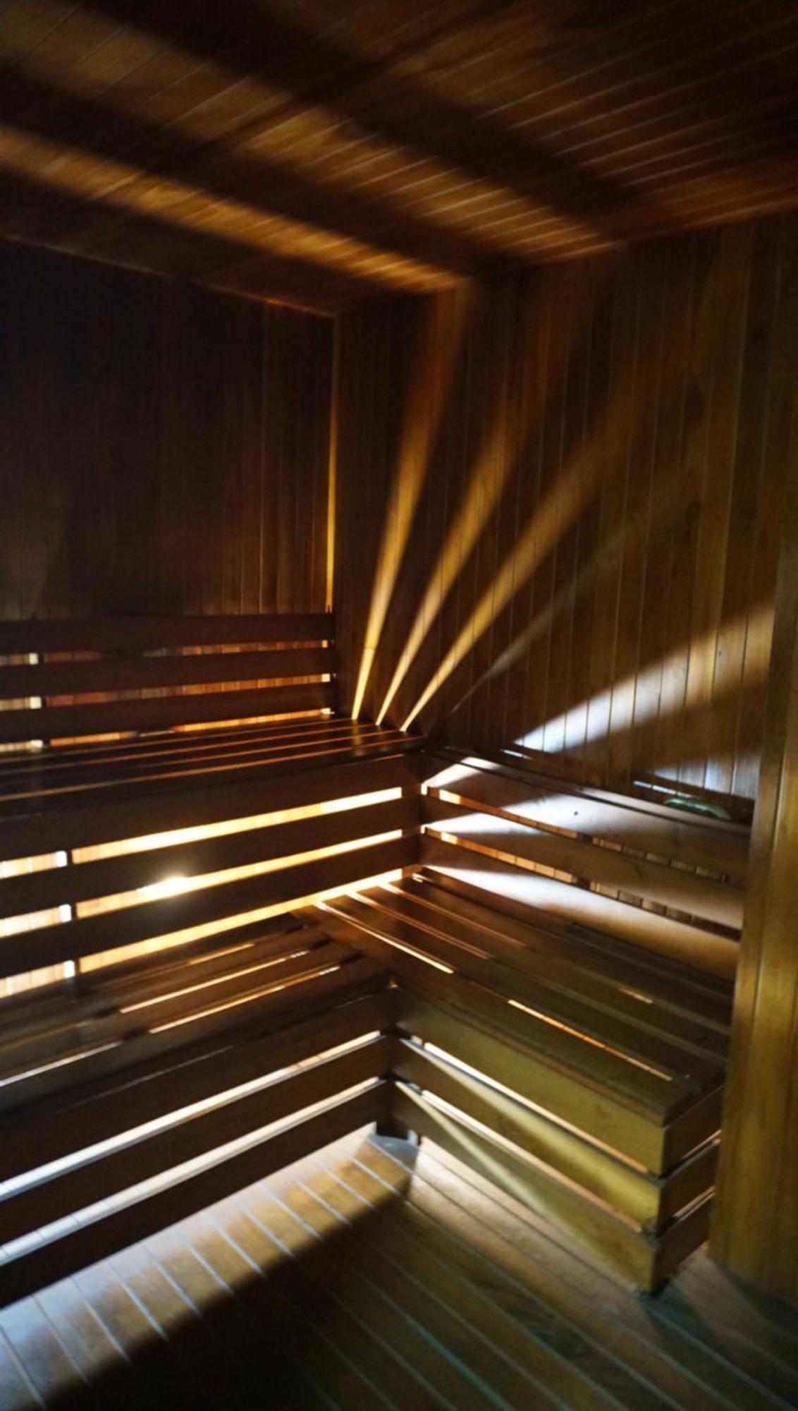 Quo Quality Hotel Manizales Zewnętrze zdjęcie The interior of a Finnish sauna